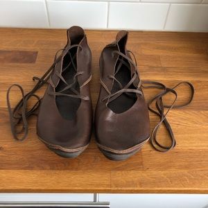 Trippen brown leather sandal/shoe